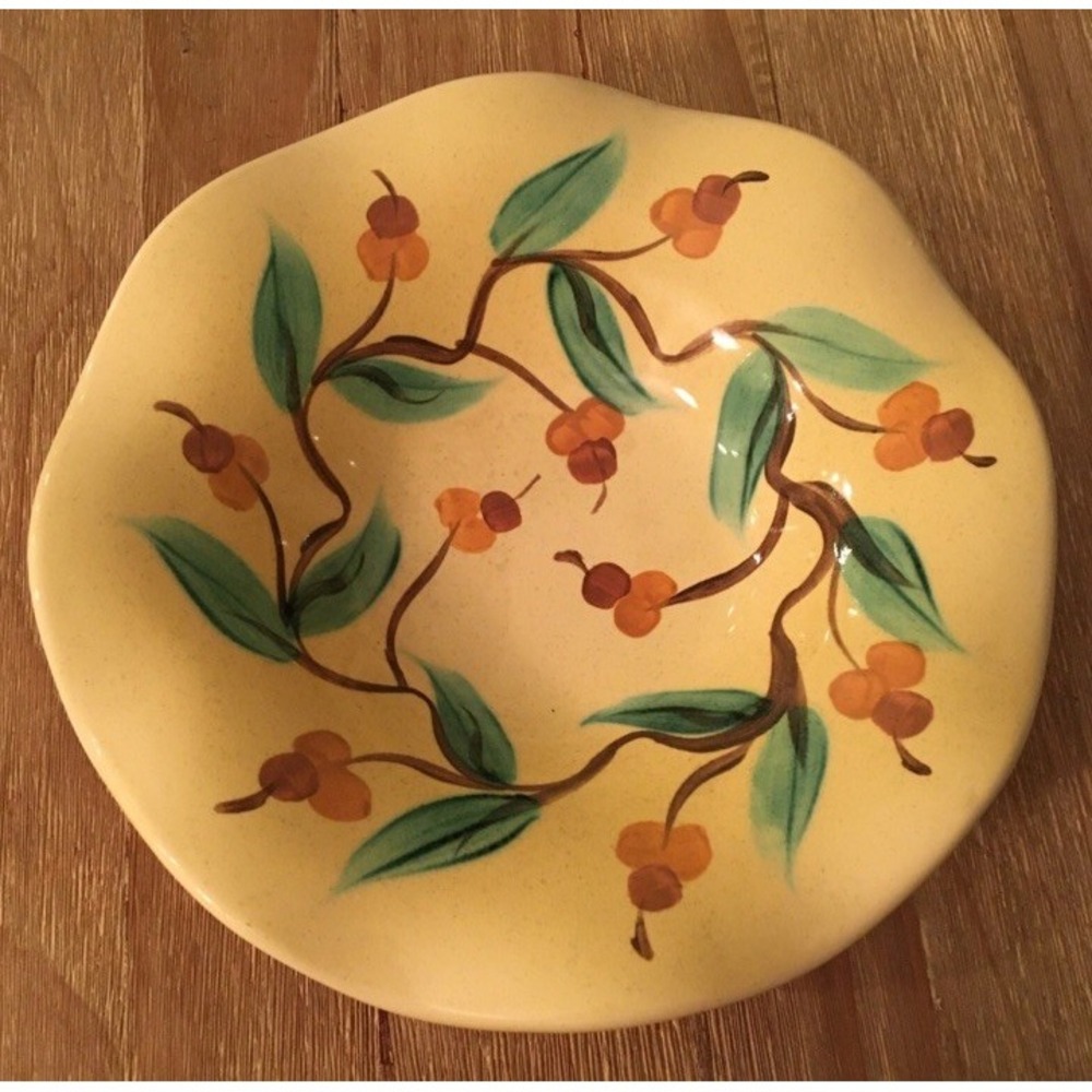 Gail Pittman Serving Bowl Siena Acorn & Leaves Wavy Edge 2002